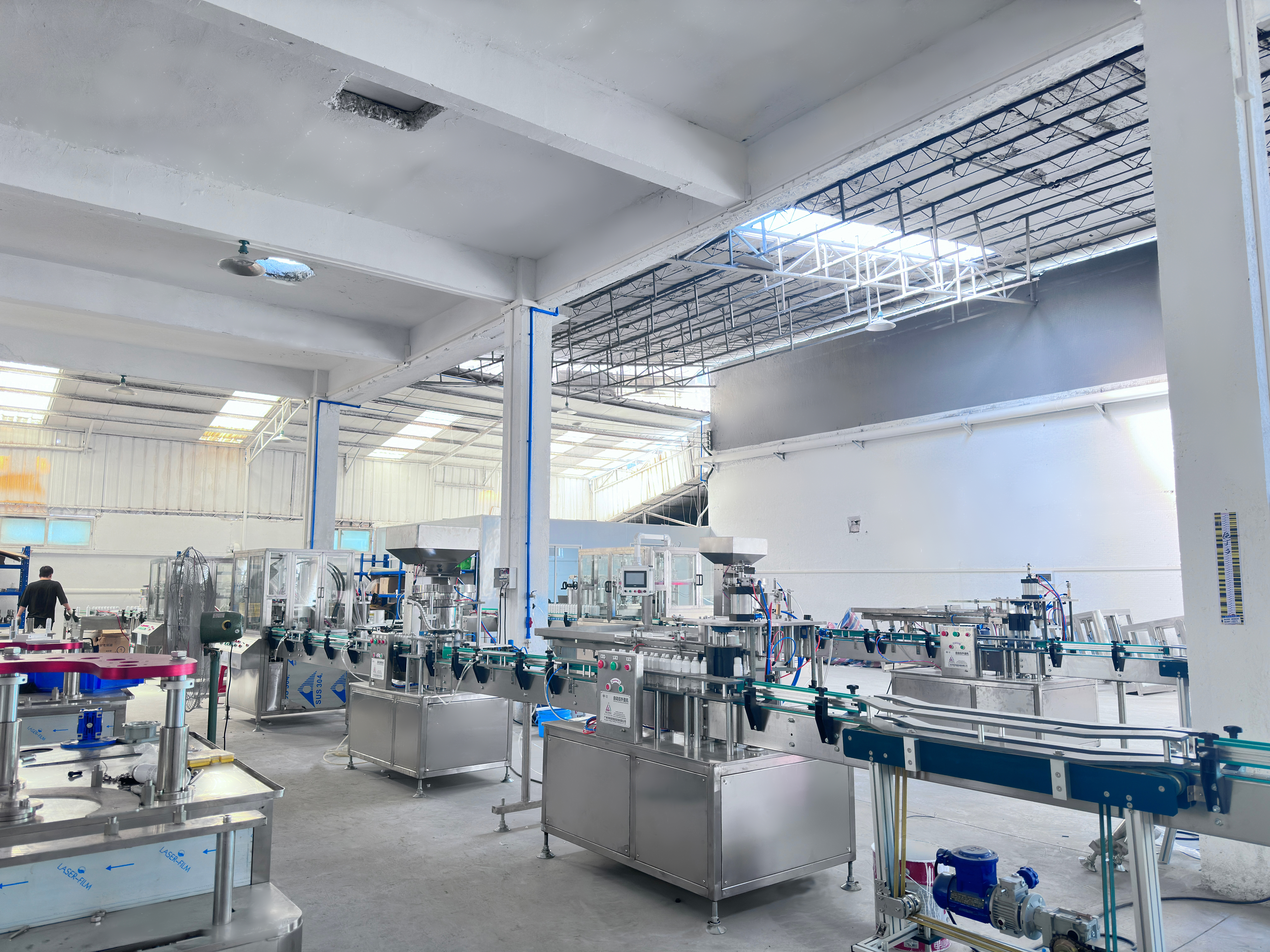 车间-气雾自动线 车间-气雾自动线