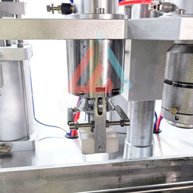 Upright system of aerosol filling machine
