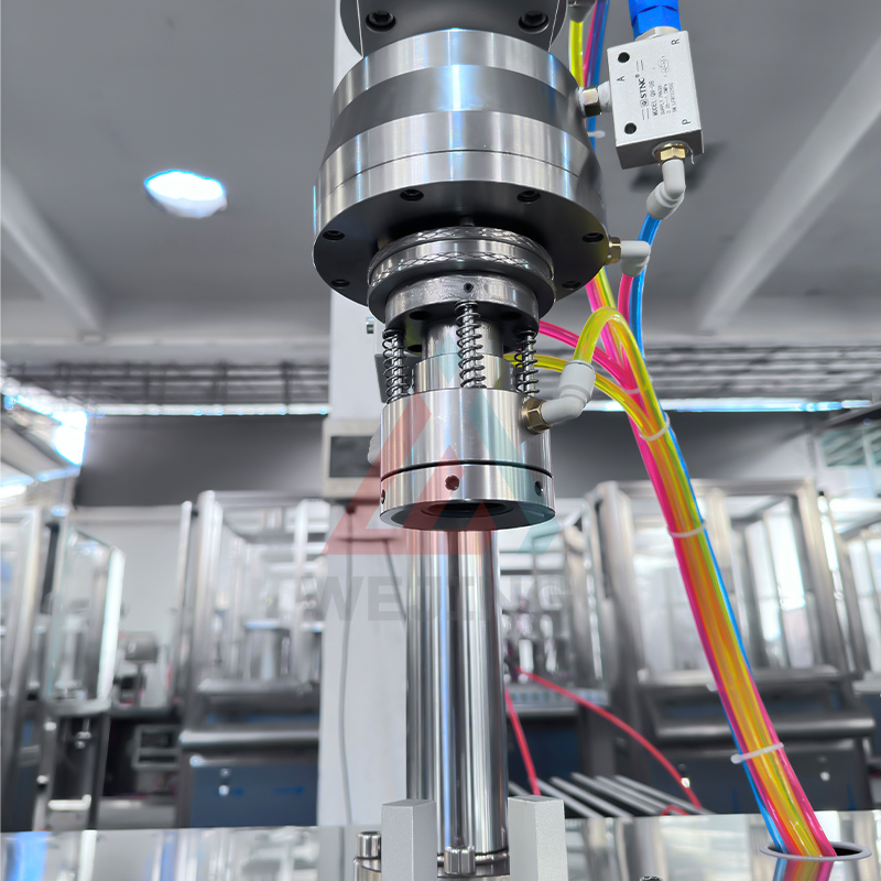Pneumatic Control Semi Automatic BOV Aerosol Gas Filling & Sealing Machine